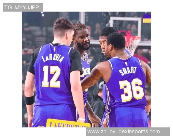 2002年西部首轮激战湖人逆转开拓者精彩回顾第二场比赛亮点分析 2002年西部首轮激战湖人逆转开拓者精彩回顾第二场比赛亮点分析