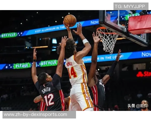 回顾2004年NBA常规赛火箭对阵老鹰的精彩对决,重温经典瞬间与赛场激情 回顾2004年NBA常规赛火箭对阵老鹰的精彩对决,重温经典瞬间与赛场激情